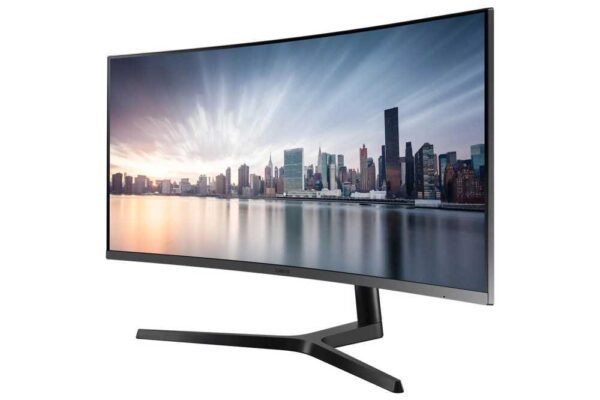 SAMSUNG CH89 34" CURVED UQHD MONITER